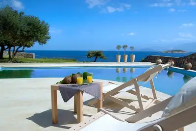 Luxury Crete Villa | The Grand  Villa | Private Pool | Sea View | 3 Bdr | Nikolaos