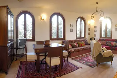 Image de Manor house in the countryside of Assisi
