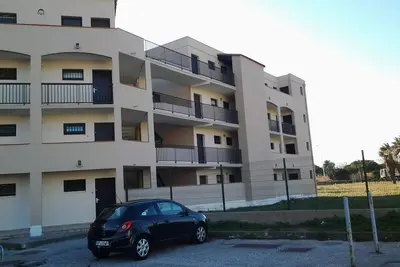 Image de Appartement dans petit immeuble calme à 500 m de la plage