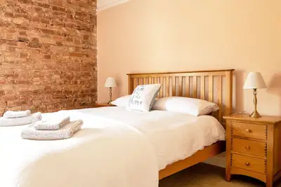 Image de Kippers Cottage family getaway 500m from the beach