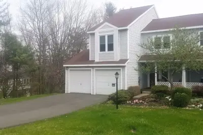 Image de Entire House 2 miles from Buttermilk Falls! Sleeps up to 11 and pet friendly!