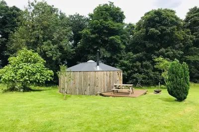Image de Apothecary yurt, a herbal retreat in field and woodland surroundings