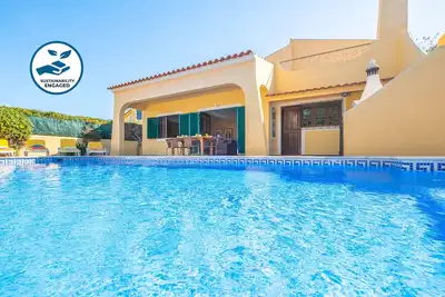 Image de Villa w/ Heatable Pool and Garden - Santa Eulália