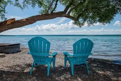 Image de Cayuga Sunshine: Luxury on Cayuga Lake. Close to Aurora!
