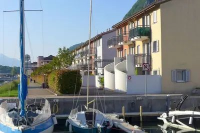 Tasman S16/2 by Interhome