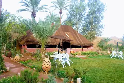 Image de Paradis dans le désert sûde maroc