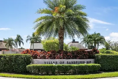 Image de Relax in a Beautiful Park Like Setting on the St Lucie River