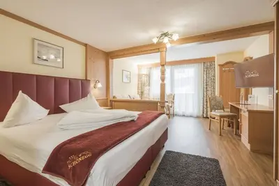 Junior suite A with balcony - Hotel Schönegg