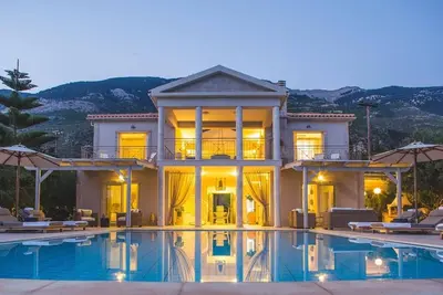 Image de Unique Kefalonia Villa | 4 Bedrooms | Quintessential Villa | Sea Views | Lourdas