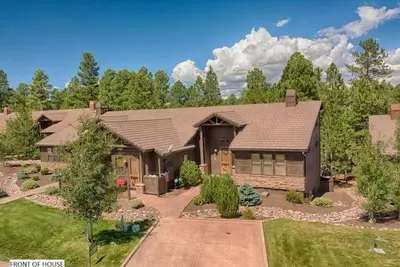 Image de Awesome lodge on the 10th Fairway in the Torreon golf community in Show Low Az.