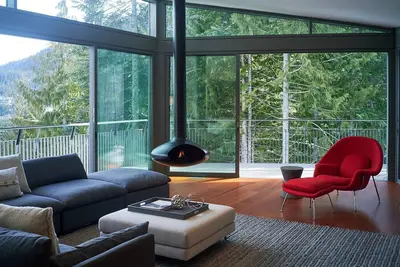 Image de Exquisite Modern Home on Whistler Mountain - Ski/In Out Bike In/Out