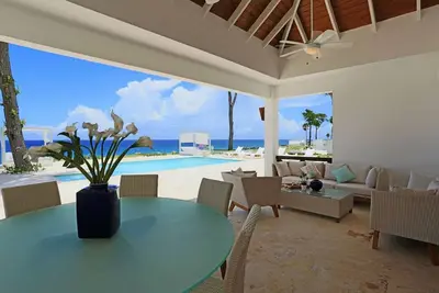 Image de 3bd beachfront guest-friendly villa with private pool, golf cart, gym, waterpark
