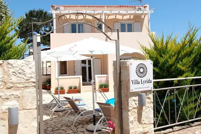 Image de Private Villa Lyrida, 200m to the beach, Pool, No car needed