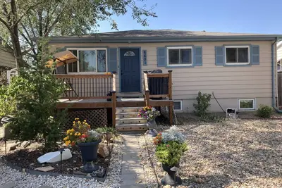 Image de Cozy basement apartment close to Denver downtown.