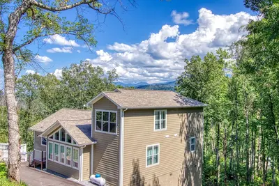 Image de Location! Location! Best Views in the Smokies! Sleeps 10