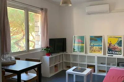 Image de Coquet T2 bord de l’eau en copropriété sécurisée