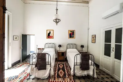 Image de Your heart apartment, in the heart of the city.