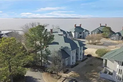 Image de Water-view in Kingsmill, 10 minutes to Busch Gardens & Colonial Williamsburg!