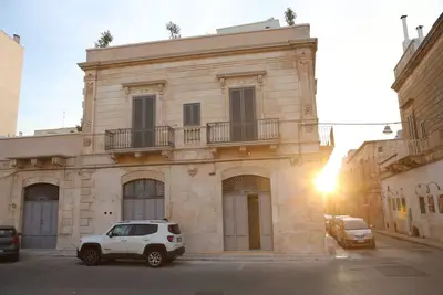 Image de 1940 Luxury Accommodations - Diamante Boutique Apartment