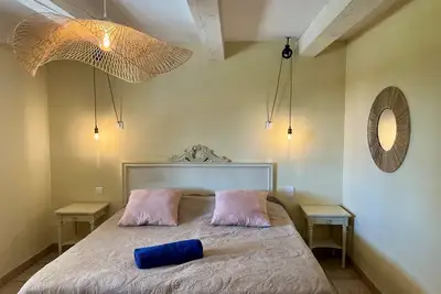 Image de Villa les Oliviers de 117 m², avec piscine privée proche de Forcalquier.