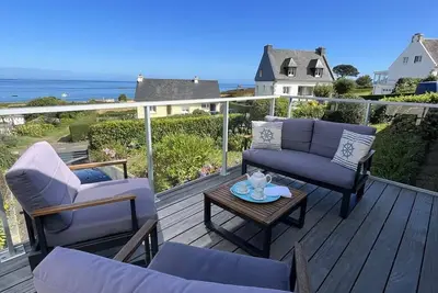 Image de Villa Viviane superbe vue mer 100 m plage piscine intérieure chauffée Spa sauna