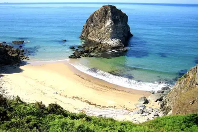 Image de Lovely home with ocean views just a 5 minute walk to stunning beaches!