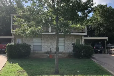 Image de Duplex mis à jour! Marchez vers le Festival Acl!