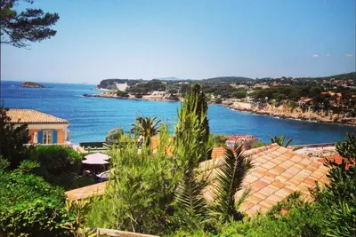 Image de Elégant appartement d'une chambre, à 50m de la plage de sable, 100 m des commerces et des restaurants
