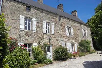 Image de Grande maison de famille - proche plage, centre et tous commerces