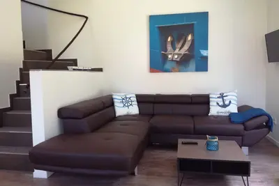Image de Appartement ou Maison de vacances avec plage privée au bord du lac à Aurich-Tannenhausen