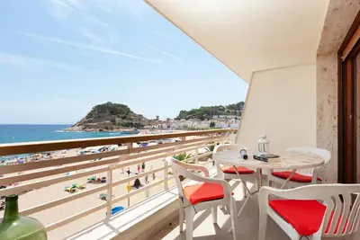 Image de Apartment Sea Views On The Beach 3