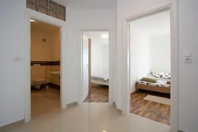 Image de appartement de vacances de luxe avec vue sur la mer