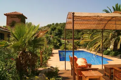 Image de magnifique studio avec piscine, mer a10min. Vue montagne, prés Collioure