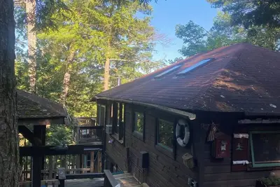 Image de Camp rustique 4 chambres sur le magnifique lac George