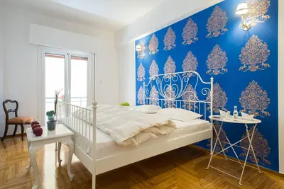 Image de Commence Comme Une Maison Se Finit Comme Un HÔTEL De Luxe!