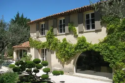 Image de Le charme d'un Mas de 220 m2 dans parc arboré et sa piscine