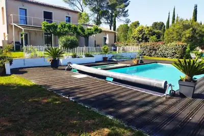 Image de Nature et tourisme. Villa confortable, 4 chambres, 4 salles de bain