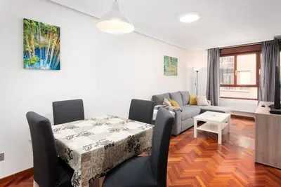 Image de Apartment in the very center of Gijón, great, Wifi, Movistar +, Sofa-Bed
