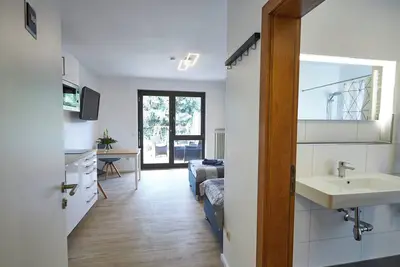 Image de Studio d'affaires de luxe avec terasse