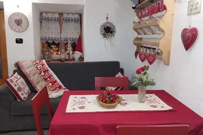 Image de L'Antica Canonica di Casa Bernardi, un lieu magique, dans un village de montagne