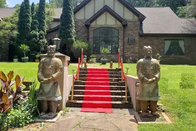 Image de The Cipresso Castle, luxury British mansion 7000 sf, 4 acre