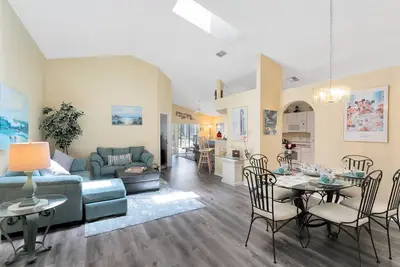 Image de Four Bed Located in Davenport only minutes to Disney