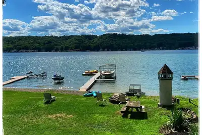 Image de Family friendly waterfront property