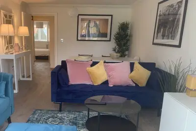 Image de Windsor - Modern - Two Bedroom (Two Bathroom) Apartment on Private Estate