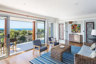 Image de Easy Living at 14 Daphne Street