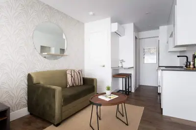 6768 - 202 · Amazing mini studio with full kitchen by Denstays