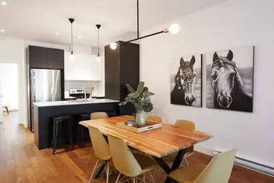 Image de Hip, Stylish Apartment In Little Italy by Denstays