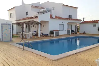 Image de This Villa is 5 min. from Galé beach, free Wifi and A/C. Private Pool
