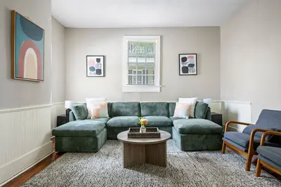 Image de Mini Six | Charleston Gem, Walk to King Street!