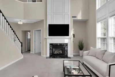 Image de Charlotte Luxury Home